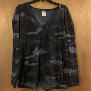NWOT Pink Victoria’s Secret L/S Gray Camo Shirt